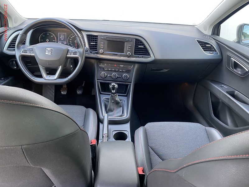 Seat Leon (2014) 2.0 TDi, LED, TZ, navi - fotka 8 z 17