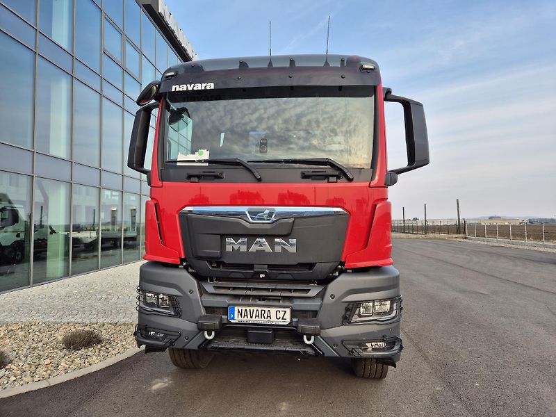 MAN TGS 33.520 6x6 RUKA + SKLOPKA - fotka 5 z 7