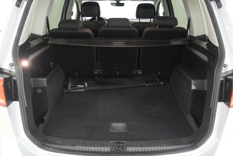Volkswagen Touran - fotka 25 z 26