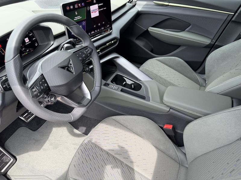 Cupra Terramar (2026) 2.0TSI 150kW 4WD TRIBE TZ R20! - fotka 37 z 45