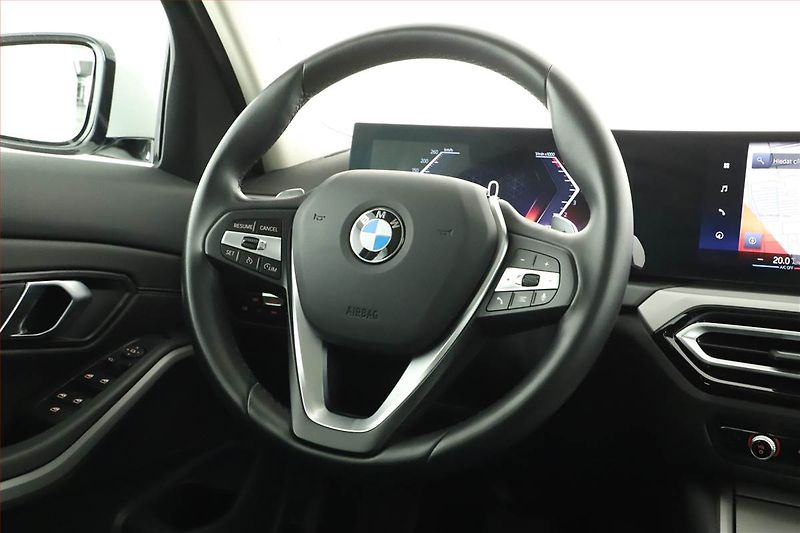 BMW Řada 3 (2024) 318 i - fotka 18 z 20