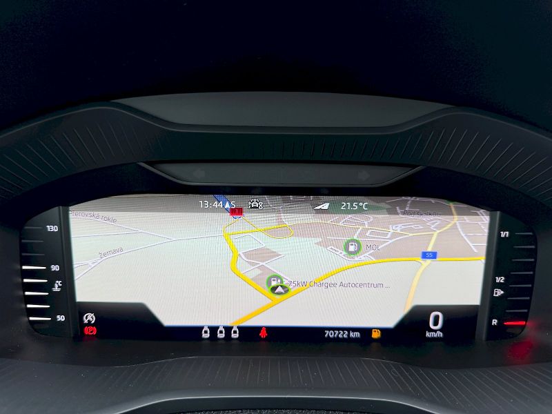 Škoda Karoq (2022) 1.5 TSI Style Extra COLUMBUS,M - fotka 14 z 35