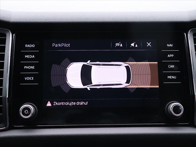 Škoda Kodiaq 2.0 TDI 140kW DSG 4x4 Style - fotka 30 z 38