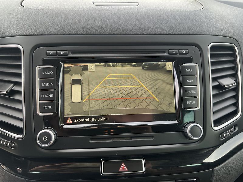 Seat Alhambra (2014) 2,0TDi DSG Style MAX VÝBAVA!!! - fotka 62 z 77