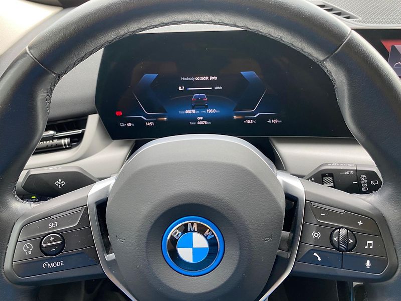 BMW iX1 (2023) SPORT 30, + zimní sada kol - fotka 13 z 27