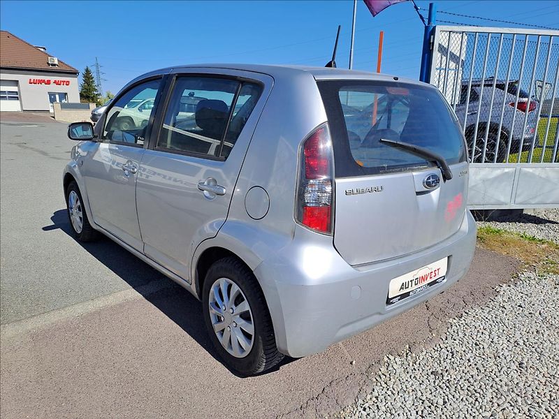 Subaru Justy 1,0 i KLIMA - fotka 4 z 13