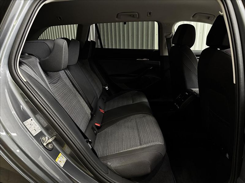 Škoda Superb 1.5TSI MHEV SELECT MATRIX LED - fotka 39 z 45