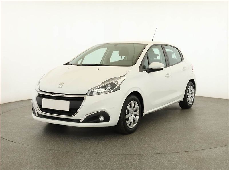 Peugeot 208 (2018) 1.2 PureTech, ČR,1.maj - fotka 2 z 14