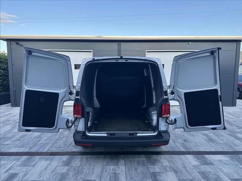Volkswagen Transporter 2,0 TDI 150PS  L1H1 Van 4x4 - fotka 33 z 53