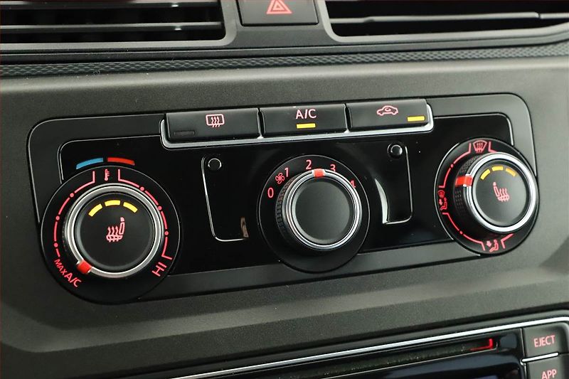Volkswagen Caddy (2018) 2.0 TDI, 5Míst - fotka 13 z 21