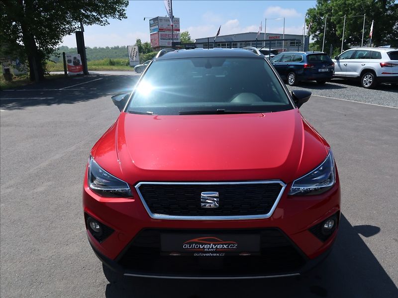 Seat Arona 1,6 TDI,85kW,FR,navi,aut.klima - fotka 7 z 28