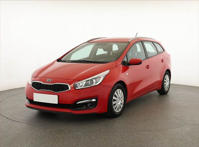 Kia Ceed (2016) 1.4 CRDi, Serv.kniha, po STK - fotka 2 z 15