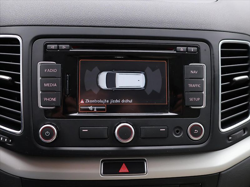 Seat Alhambra 2,0 TDI 103kW DSG Style 7-Míst - fotka 29 z 41