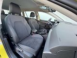 Volkswagen Golf (2023) Variant 1.5 TSI 110kW Style - náhled 31