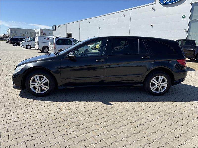 Mercedes-Benz Třídy R 3,0 CDI R 320 4-Matic - fotka 2 z 39