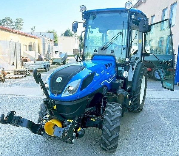 New Holland (2023) T4.100 vinice sad 4.5t - fotka 3 z 15