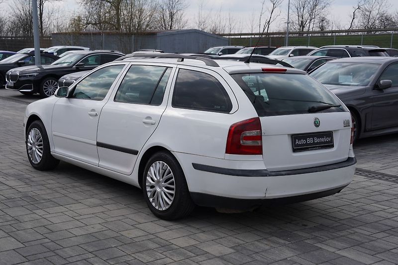 Škoda Octavia 1.6 FSI/116PS/Elegance/kůže/ČR - fotka 4 z 39