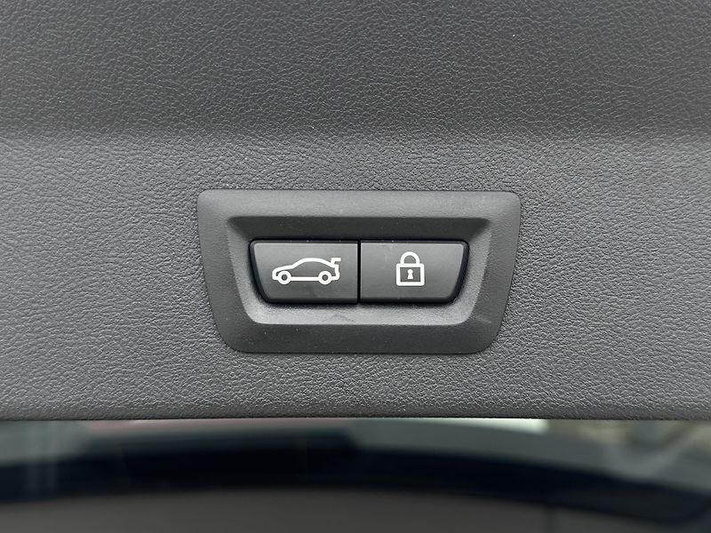 BMW X3 xDrive30d M-Sport - fotka 31 z 32