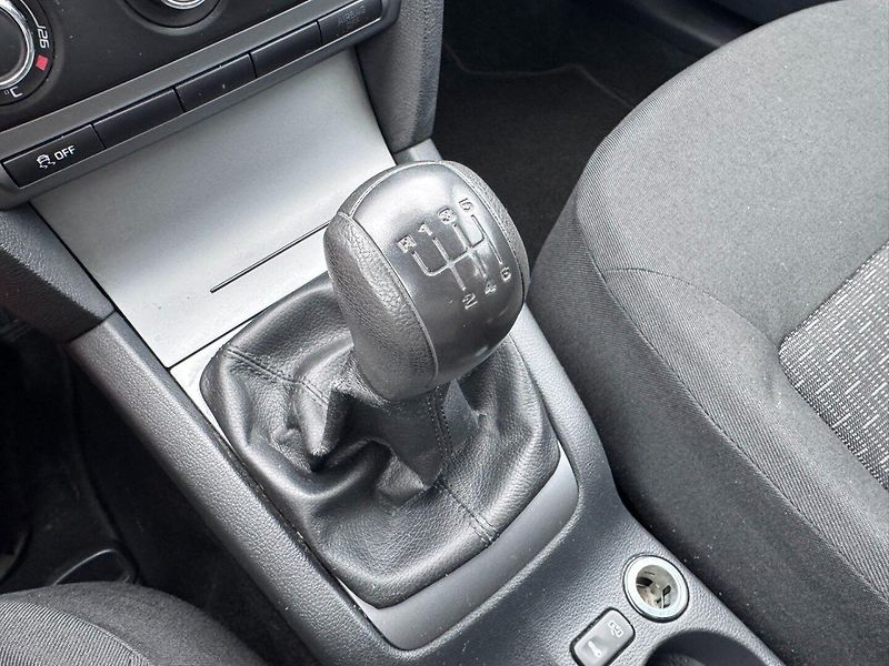 Škoda Octavia (2010) 1,4 TSI 90 KW TAŽNÉ KOLA - fotka 29 z 50