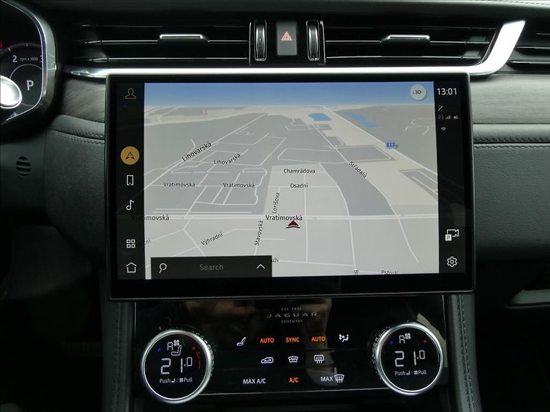 Jaguar F-Pace 2,0 D200 S,1.maj,ČR,DPH - fotka 25 z 35