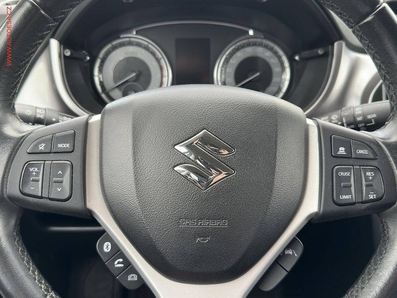 Suzuki Vitara (2022) 1.4BJet AllGrip, ČR, LED - fotka 13 z 22