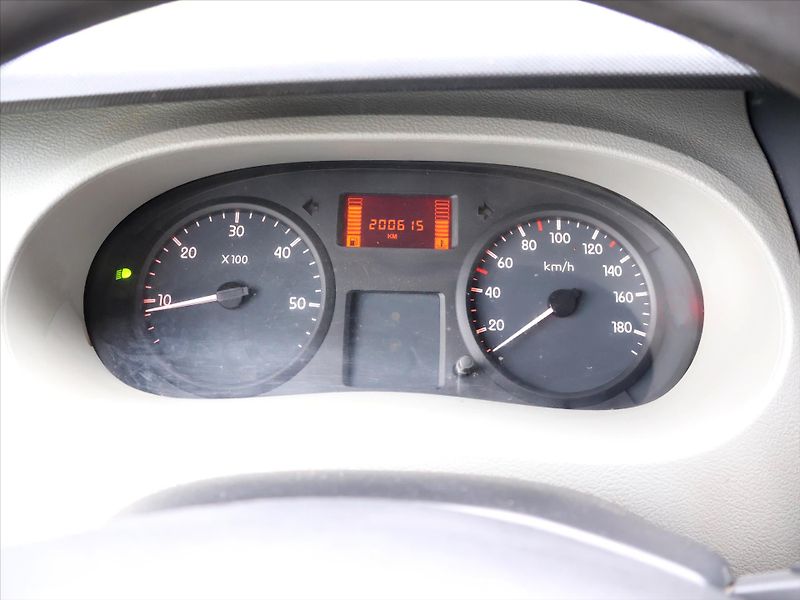 Renault Master 2.5 dCi 74kW L2H2P2 CZ DPH - fotka 14 z 26