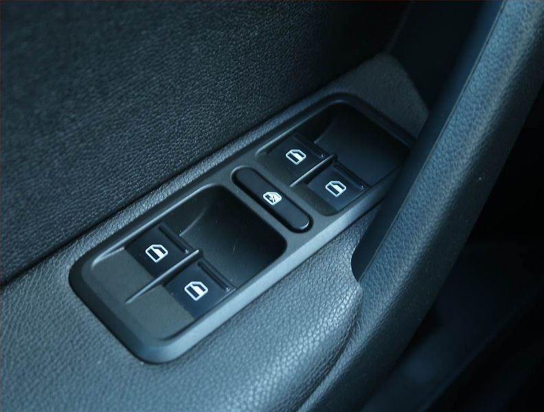 Škoda Yeti (2015) GreenLine 1.6 TDI, Navi - fotka 16 z 20