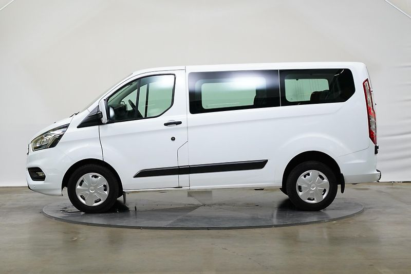 Ford Tourneo Custom - fotka 3 z 24