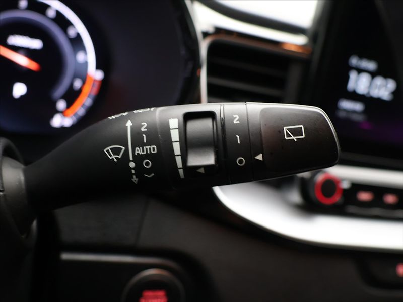 Kia Ceed 1,6 TGDI 150kW GT LED 1.Maj. - fotka 20 z 33