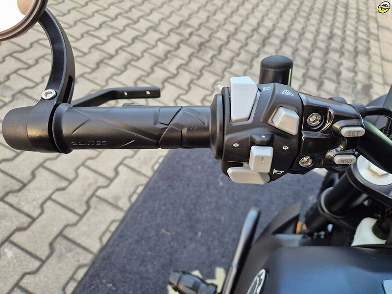 Zontes 125 G1 (2026) Scrambler litá kola - fotka 14 z 17