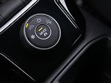 Volkswagen T-Roc 2,0 TDI DSG 4Motion R-line LED - náhled 26