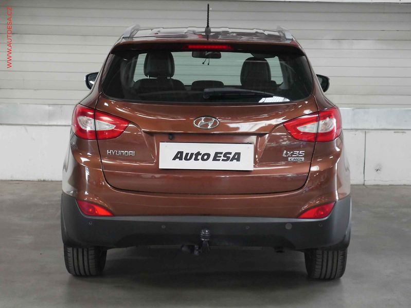 Hyundai ix35 (2014) 1.7 CRDi, AC, park.asist - fotka 5 z 18