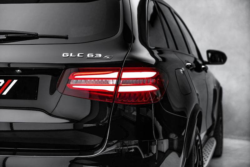 Mercedes-Benz GLC 63S AMG 4M Edition 1 keramiky - fotka 10 z 28