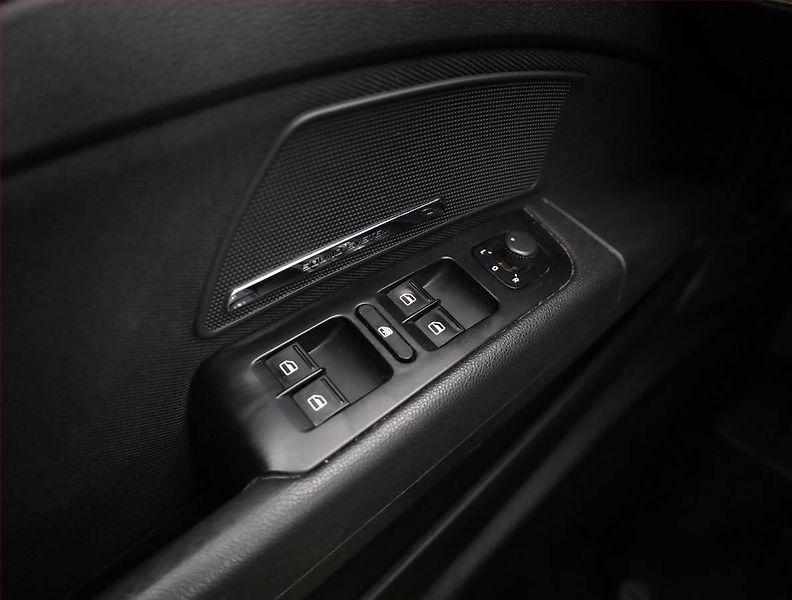Škoda Superb (2012) 2.0 TDI, Serv.kniha, Xenony - fotka 14 z 16