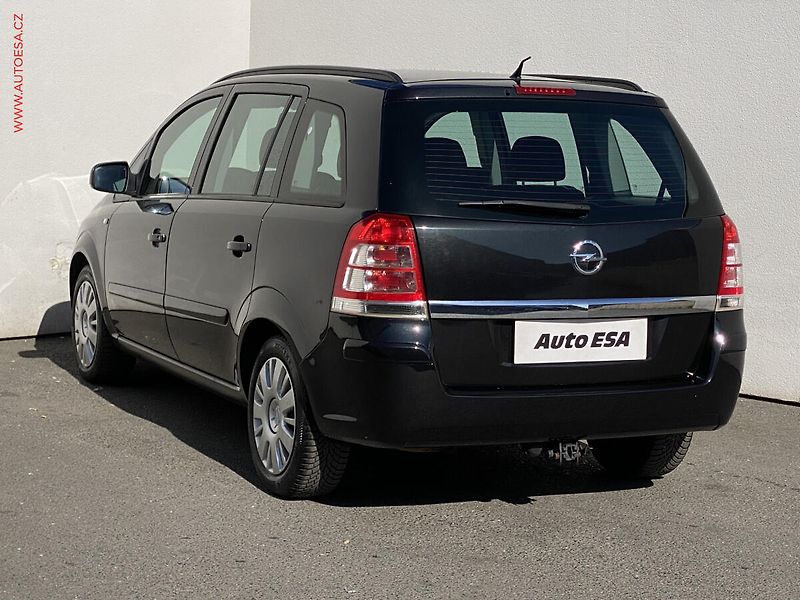 Opel Zafira (2012) 1.6i 7míst, Family - fotka 6 z 15