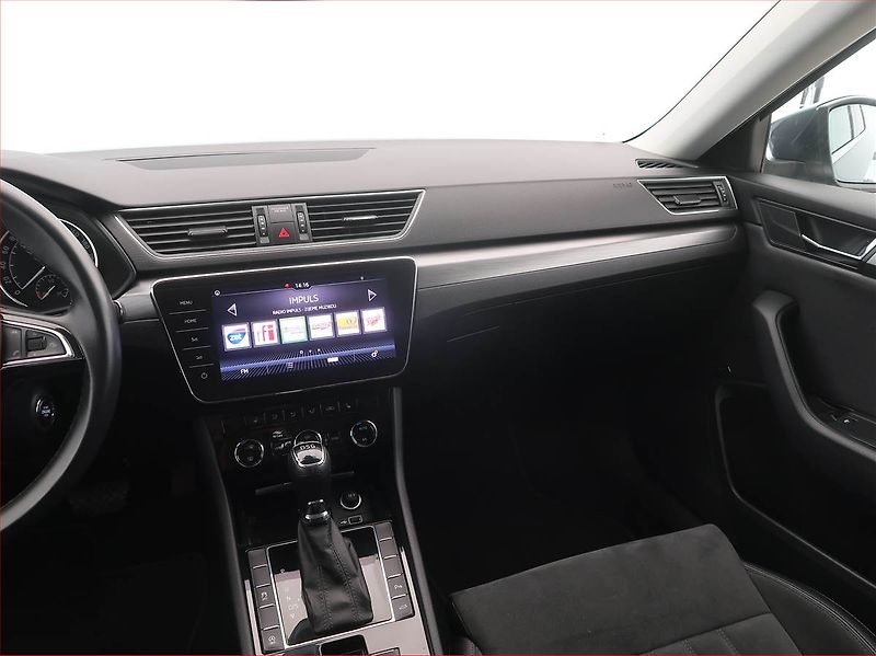 Škoda Superb (2018) Style 2.0 TDI, Automat - fotka 8 z 23
