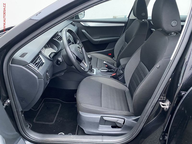 Škoda Octavia (2019) 1.6 TDi, ČR, Ambition, +kola - fotka 9 z 17