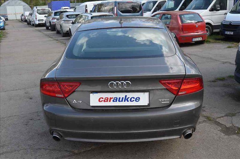 Audi A7 (2011) SPORTBACK 3,0 TFSI QUATTRO - fotka 5 z 27
