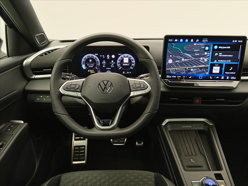 Volkswagen T-Roc (2026) 1,5   R-line eTSI 110 kW 7DSG - fotka 19 z 23
