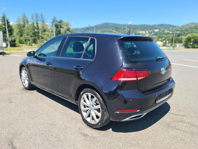 Volkswagen Golf (2018) VII 1.4 TSi COMFORTLINE 92-KW  - fotka 6 z 26