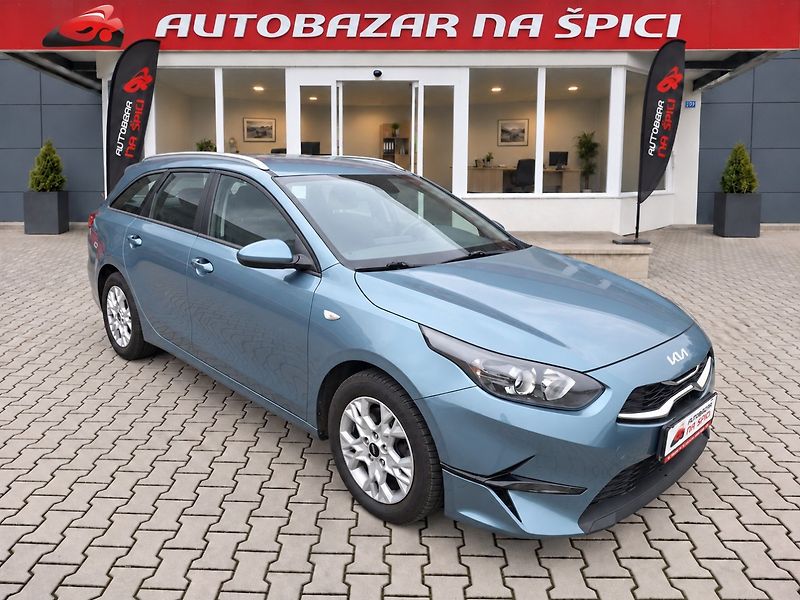 Kia Ceed (2023) SW 1.5T-GDI 118kW -1.MAJITEL - fotka 2 z 38