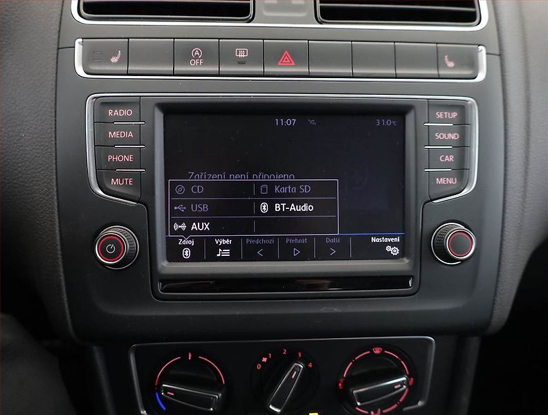 Volkswagen Polo (2016) 1.2 TSI, Automat, ČR,1.maj - fotka 13 z 18