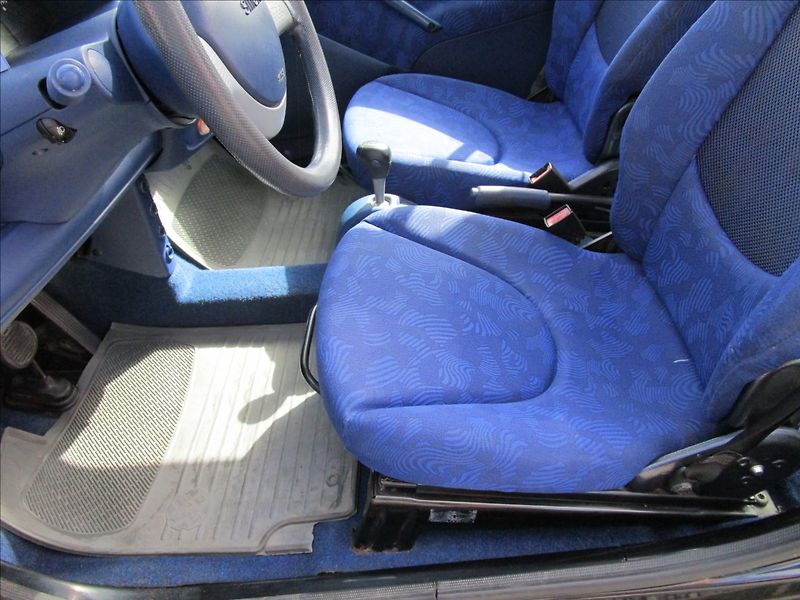 Smart Fortwo 0.6i, automat - fotka 11 z 31