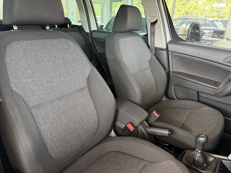 Škoda Yeti (2014) 1,6TDi GREENLINE  - fotka 19 z 21
