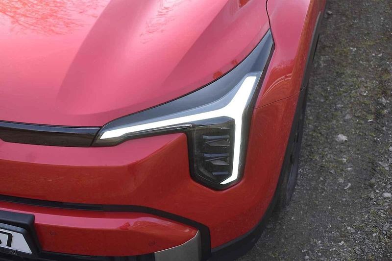 Kia Stonic je dostupné a dobře jezdící malé rodinné auto.