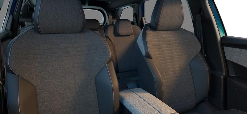 Peugeot 5008 (2026) BUSINESS Hybrid 145 e-DCS6 - fotka 9 z 10