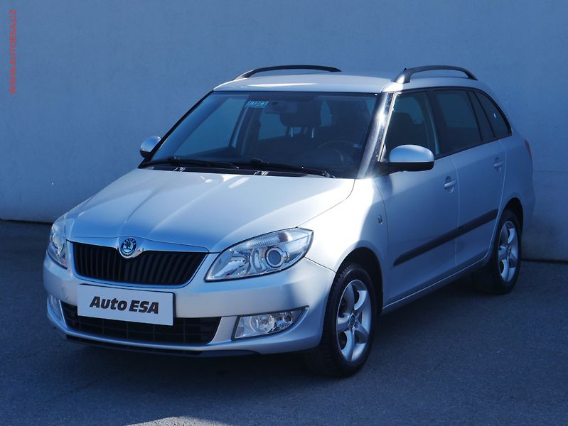 Škoda Fabia (2013) 1.2 TSi, ČR, Elegance - fotka 3 z 21