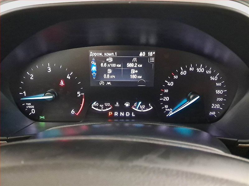 Ford Focus (2021) 1.5 EcoBlue, Automat, Navi - fotka 11 z 20