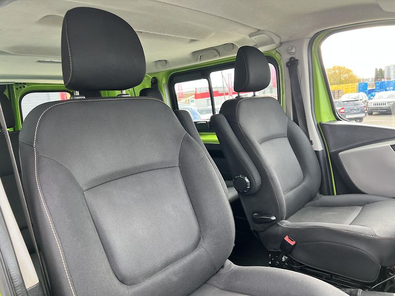 Renault Trafic 1.6DCi 107kw ČR 1.MAJ. odp.DPH - fotka 22 z 35