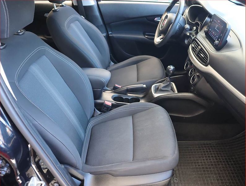 Fiat Tipo (2020) 1.4 16V, Serv.kniha, Navi - fotka 9 z 20